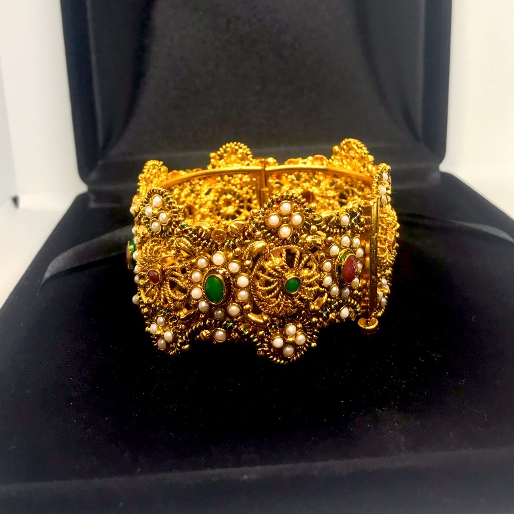 Vintage bejeweled Cuff bracelet